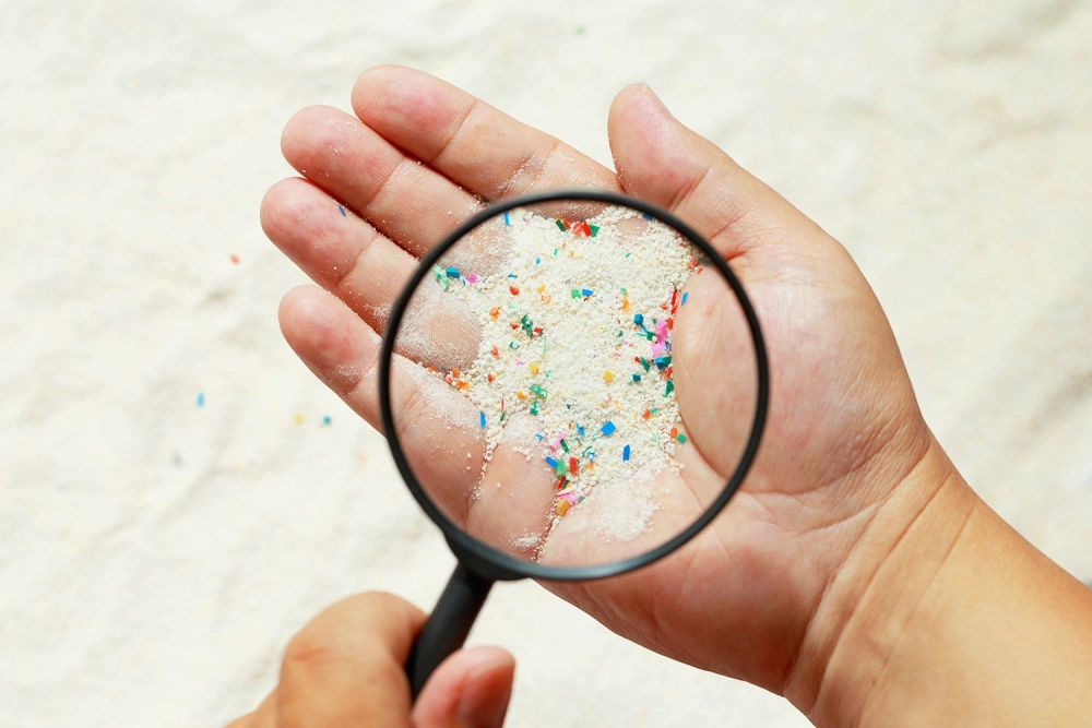 Vi nhựa đang âm thầm hiện diện khắp nơi