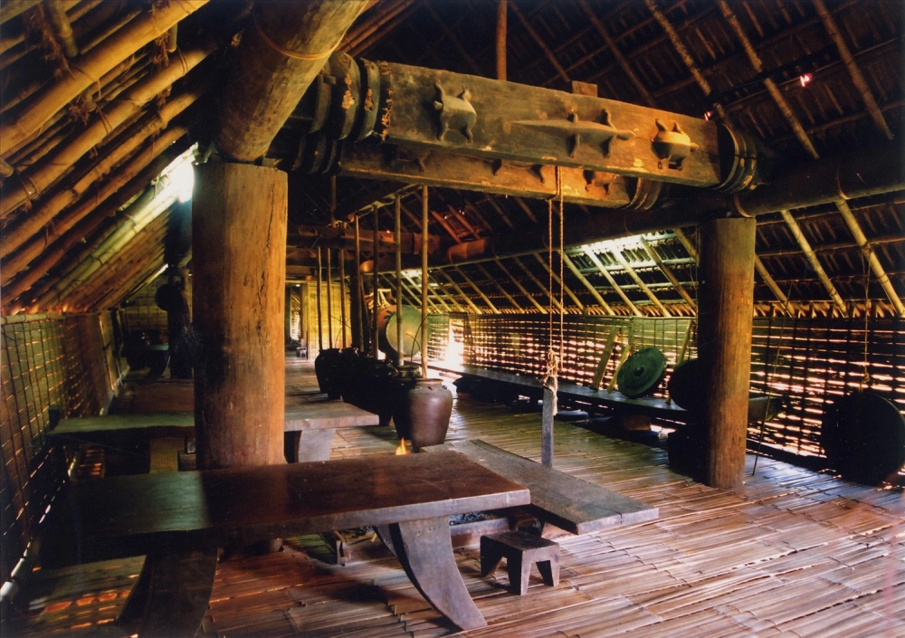 Nhà dài Tây Nguyên xưa gắn liền buôn làng cổ