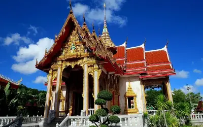 Chùa Wat Chalong – Ngôi chùa linh thiêng nổi tiếng Phuket
