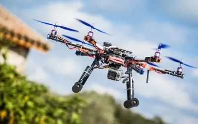 Công nghệ nào giúp máy bay không người lái hoạt động?