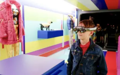 VR thời trang bùng nổ xu hướng trải nghiệm số hóa hiện đại