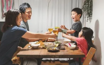 Tại sao cần ăn tối cùng gia đình mỗi ngày sau giờ làm?