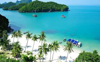 Khám phá vẻ đẹp kỳ ảo tại vườn quốc gia Angthong