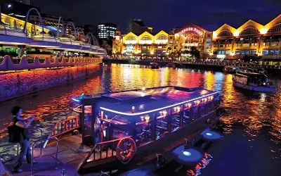 Clarke Quay - Điểm đến giải trí sôi động tại Singapore