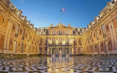 Khám phá cung điện Versailles lộng lẫy bậc nhất châu Âu