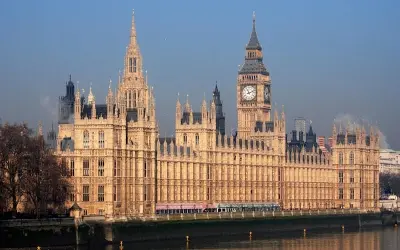 Cung điện Westminster – Biểu tượng lịch sử và kiến trúc Anh