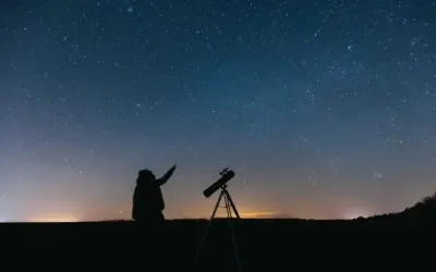 Cách kính viễn vọng James Webb hoạt động trong không gian