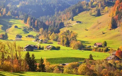 Tận hưởng mùa thu lá vàng Thụy Sĩ giữa cảnh sắc thơ mộng