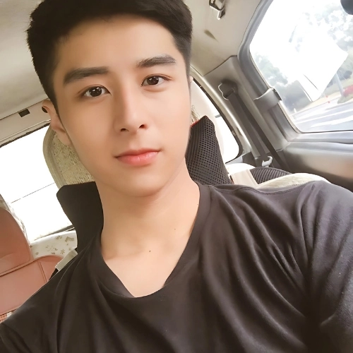 Quốc Việt