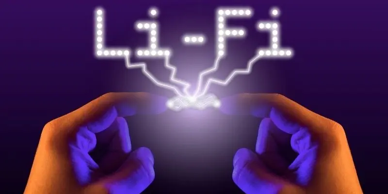 Công nghệ nào giúp truyền dữ liệu qua ánh sáng hiệu quả?