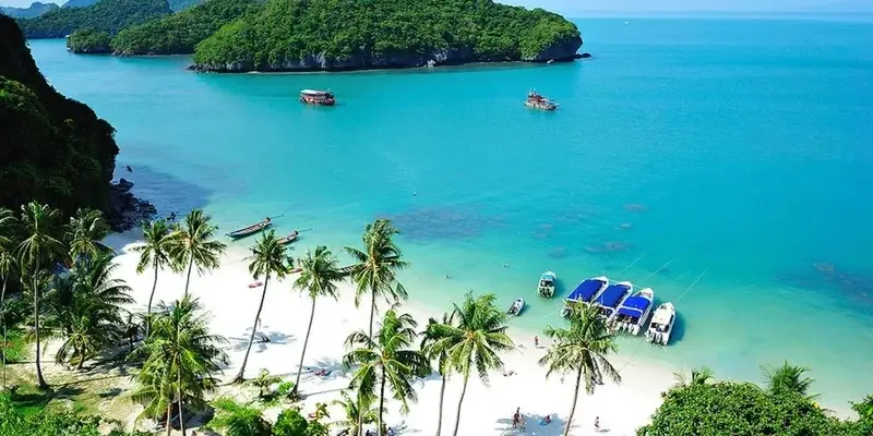 Khám phá vẻ đẹp kỳ ảo tại vườn quốc gia Angthong