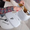 Cách sửa bồn cầu không tự bơm nước hiệu quả tại nhà