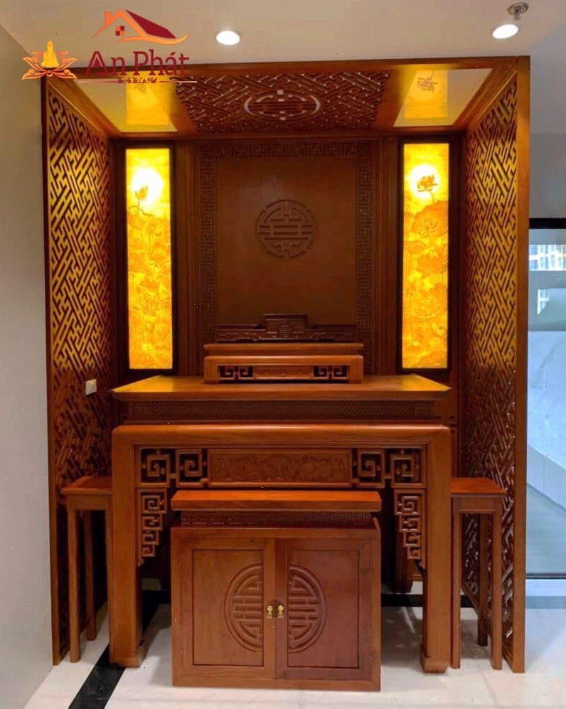 Bàn thờ gia tiên gỗ hương BTD2061 với thiết kế thanh thoát