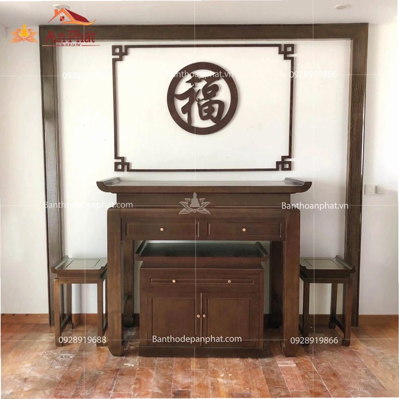 Bàn thờ gỗ gụ mẫu BTD2076 cao cấp, sang trọng