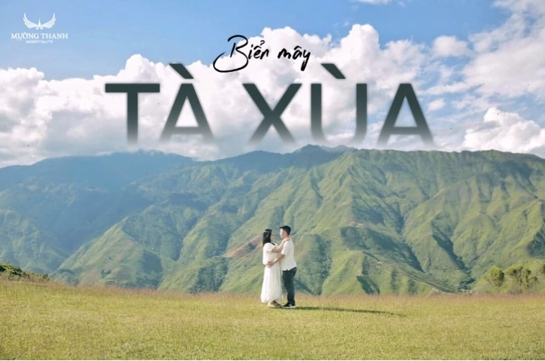 Biển mây trắng xóa bao phủ thung lũng Tà Xùa