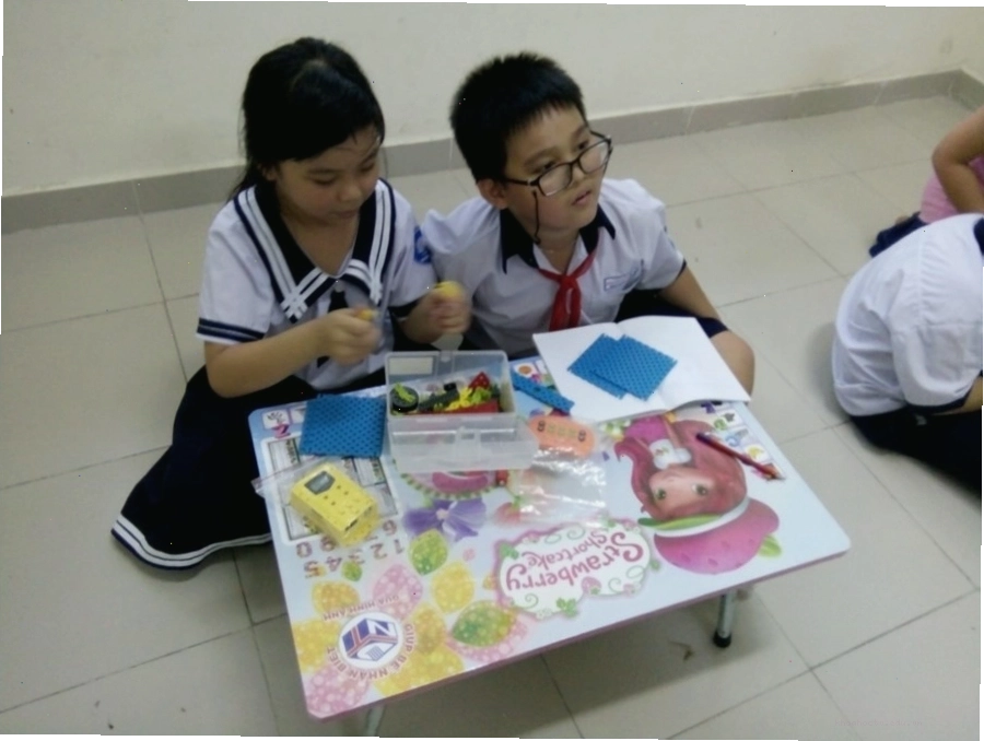 Bộ robot giáo dục cho trẻ em