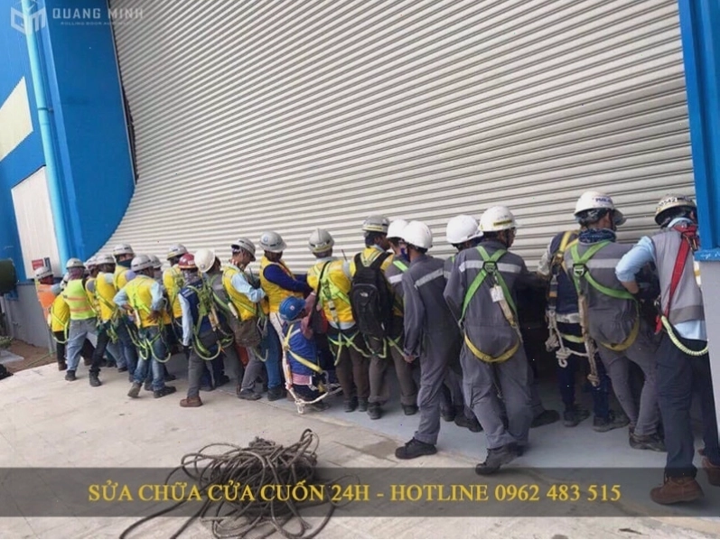 Các loại cửa cuốn khác nhau tại quận Tân Bình