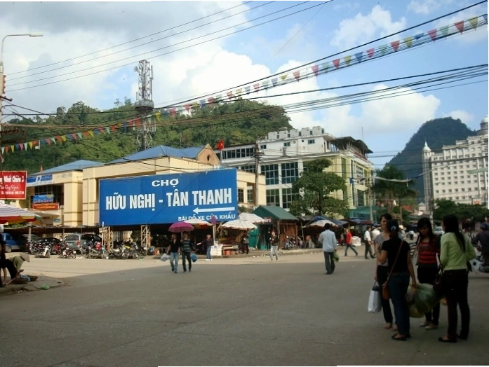 Cảnh quan chung của chợ Tân Thanh Lạng Sơn
