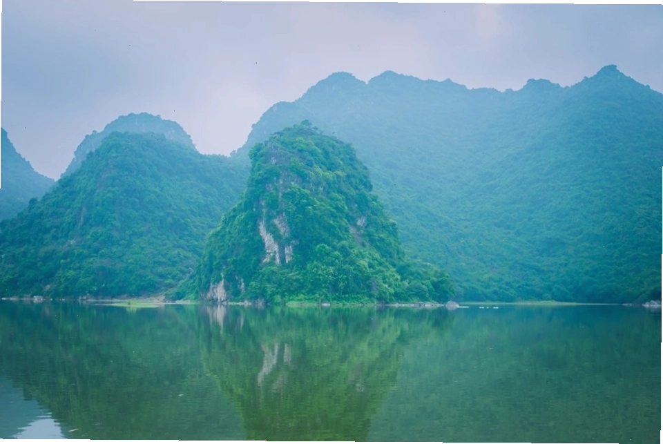 Cảnh quan hoang sơ của Hồ Tuy Lai