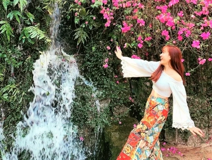 Cảnh quan thiên nhiên xanh mát tại Suối Tranh Waterfall