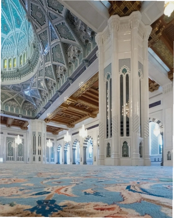 Chi tiết trang trí bên trong Đại Thánh đường Hồi giáo Sultan Qaboos