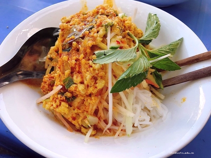 Đặc sản bún quậy Phú Quốc hấp dẫn