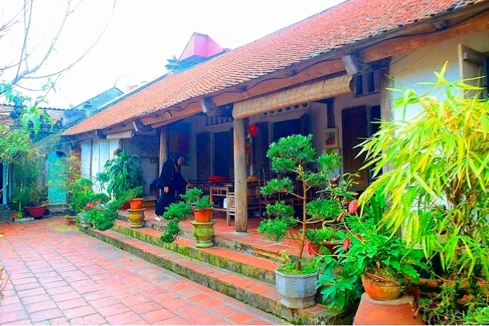 Đặc sản gà mía tại làng cổ Đường Lâm