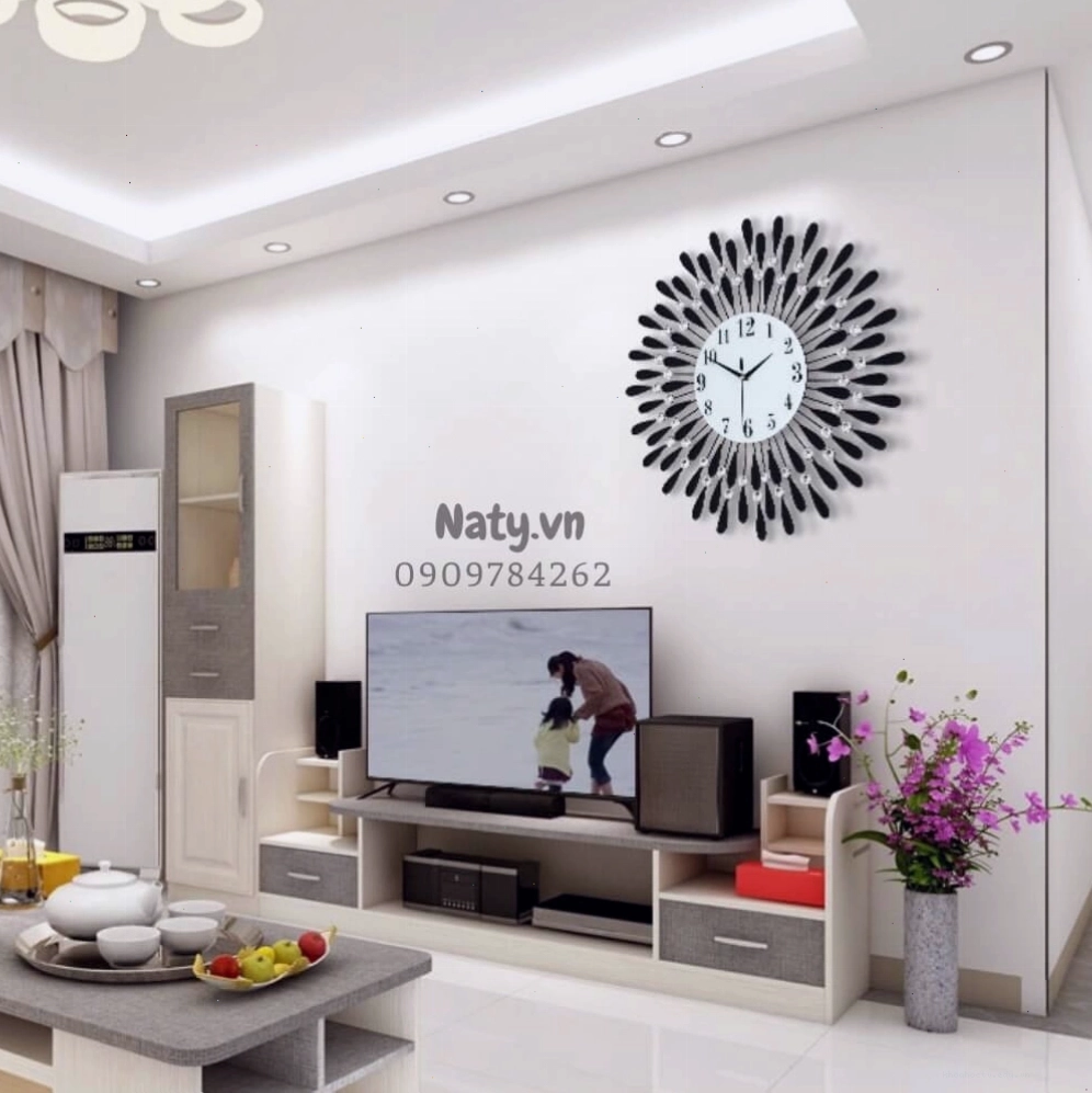 Đồng hồ treo tường trang trí với thiết kế độc đáo