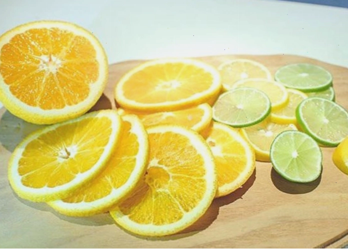 Đuổi gián hiệu quả bằng vỏ cam, chanh và dưa leo