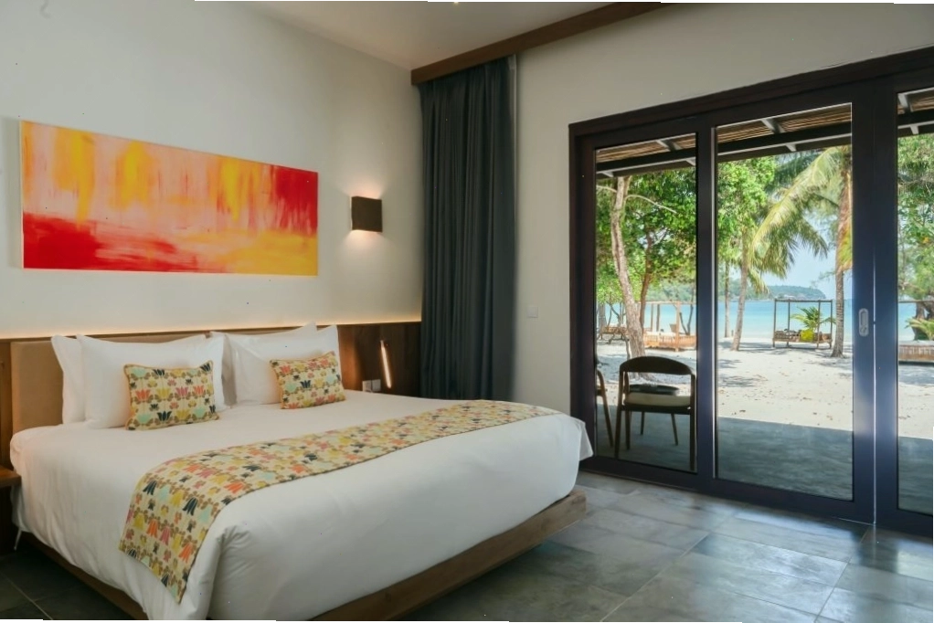 Hoạt động lặn biển ngắm san hô tại Koh Rong Samloem