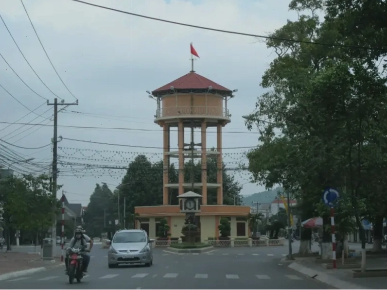 Khu vực xung quanh Nhà Tròn Bà Rịa, nơi có đời sống dân cư nhộn nhịp