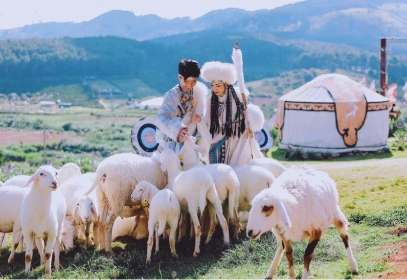 Kiến trúc lều Yurt đặc trưng tại Mongo Land Đà Lạt mang đậm nét văn hóa Mông Cổ