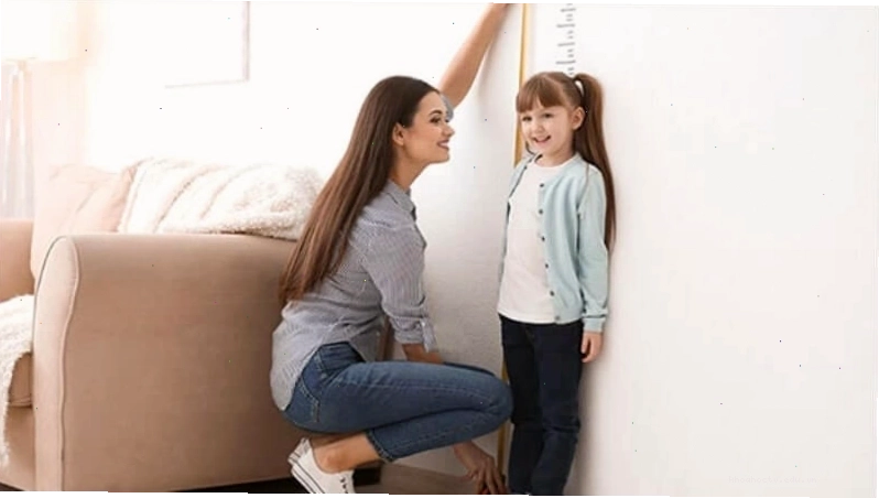Nhiều yếu tố ảnh hưởng đến sự phát triển chiều cao và cân nặng của bé gái