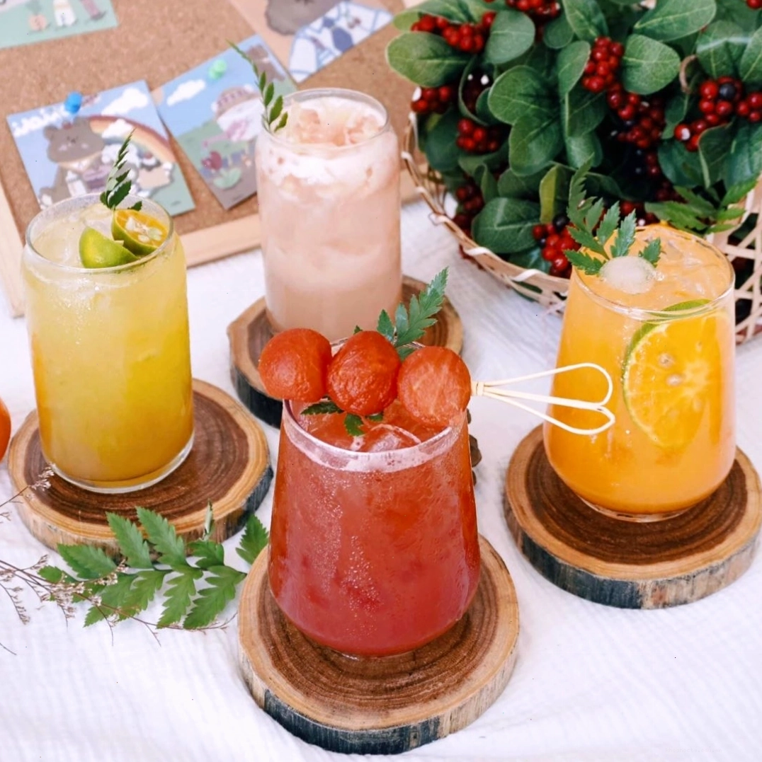 Những ly nước mát lạnh tại quán nước Làng Mê