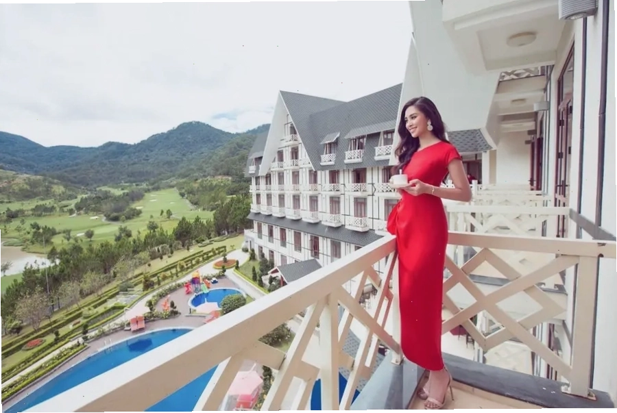 Swiss-Belresort Tuyen Lam Dalat nhìn ra không gian xanh mướt của hồ Tuyền Lâm
