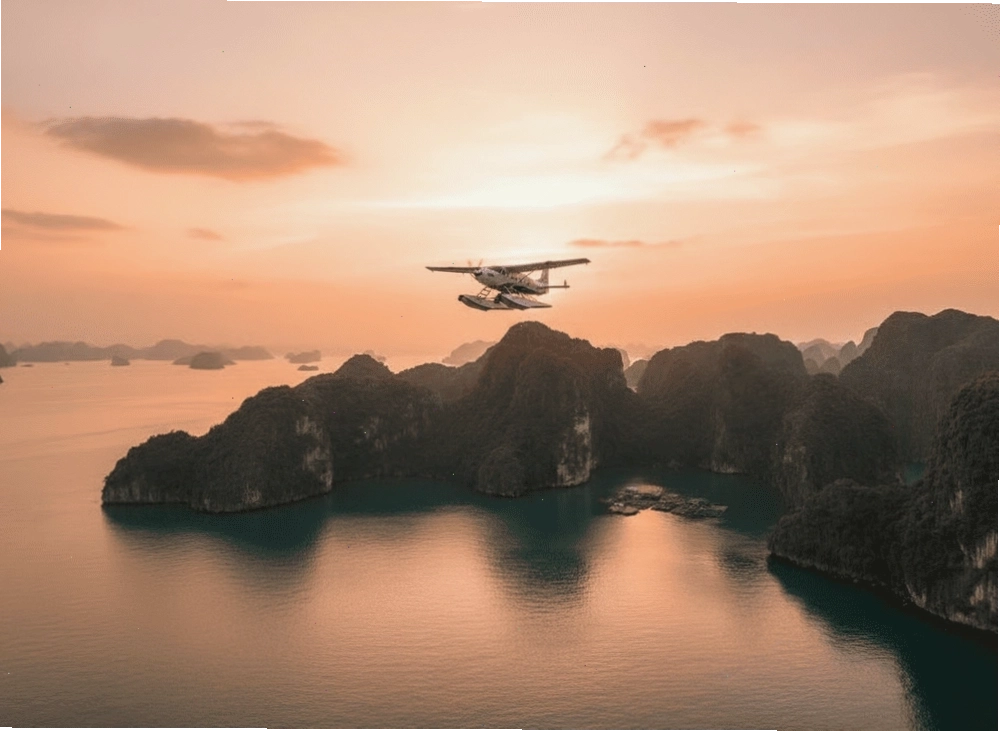 Tham quan Vịnh Hạ Long bằng thủy phi cơ cho trải nghiệm độc đáo