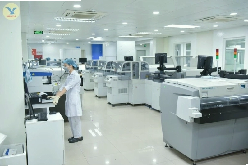 Thiết bị giải trình tự gen phân tích ADN