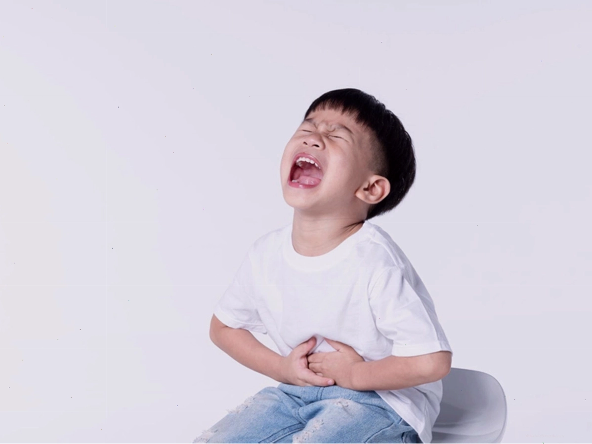 Thời điểm cha mẹ nên cân nhắc cho trẻ uống thuốc tẩy giun
