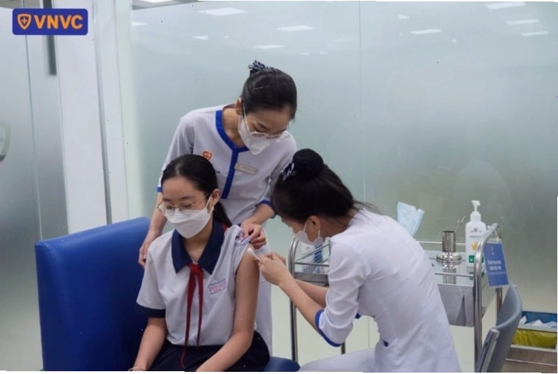 Tiêm phòng HPV cho học sinh nữ