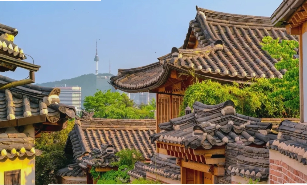 Toàn cảnh làng Bukchon Hanok nhìn từ trên cao