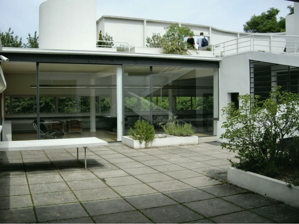 Toàn cảnh sân thượng của Villa Savoye