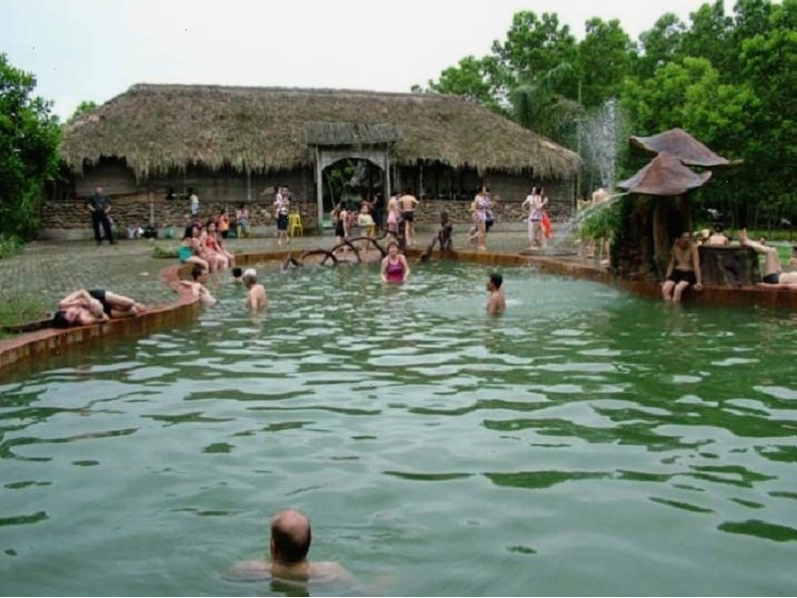 Toàn cảnh suối nước nóng Thanh Thủy Phú Thọ giữa không gian thiên nhiên tươi mát