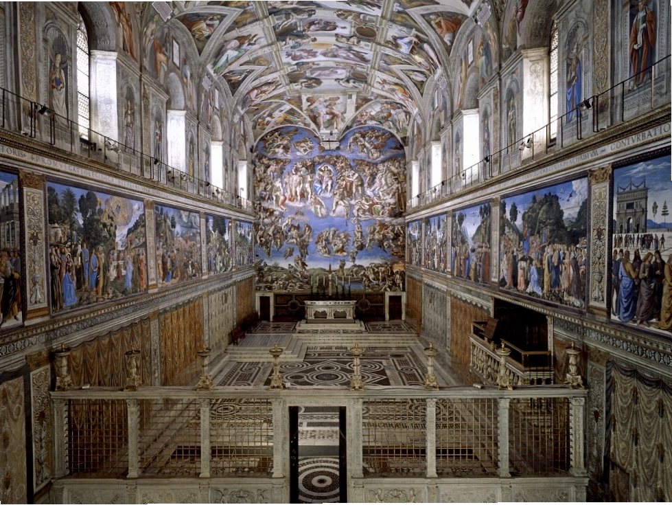 Tổng quan Nhà nguyện Sistine Chapel với trần nhà được trang trí bởi Michelangelo