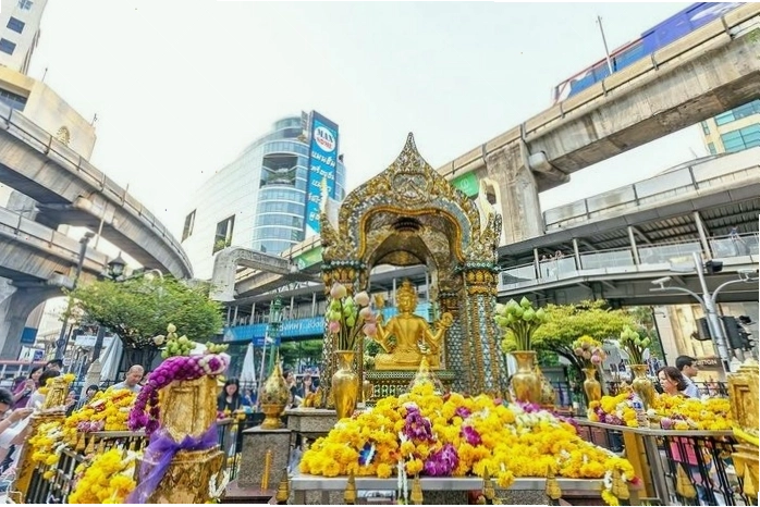 Tượng Phật Bốn Mặt linh thiêng tại đền Erawan