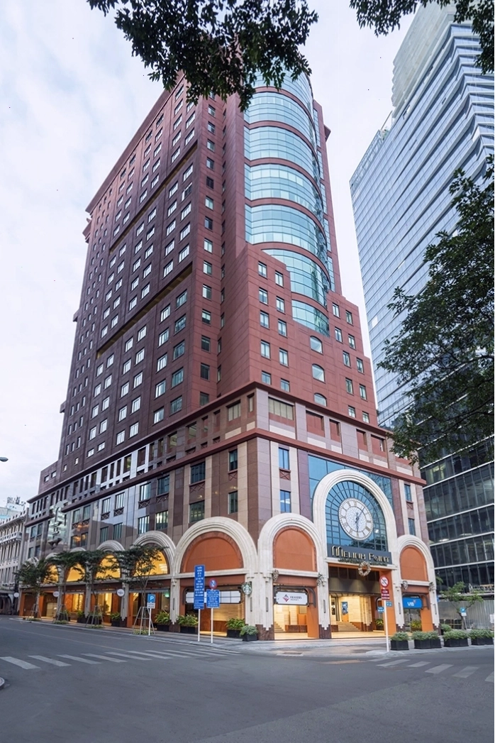 Vẻ ngoài sang trọng của tòa nhà Me Linh Point Tower tại Quận 1