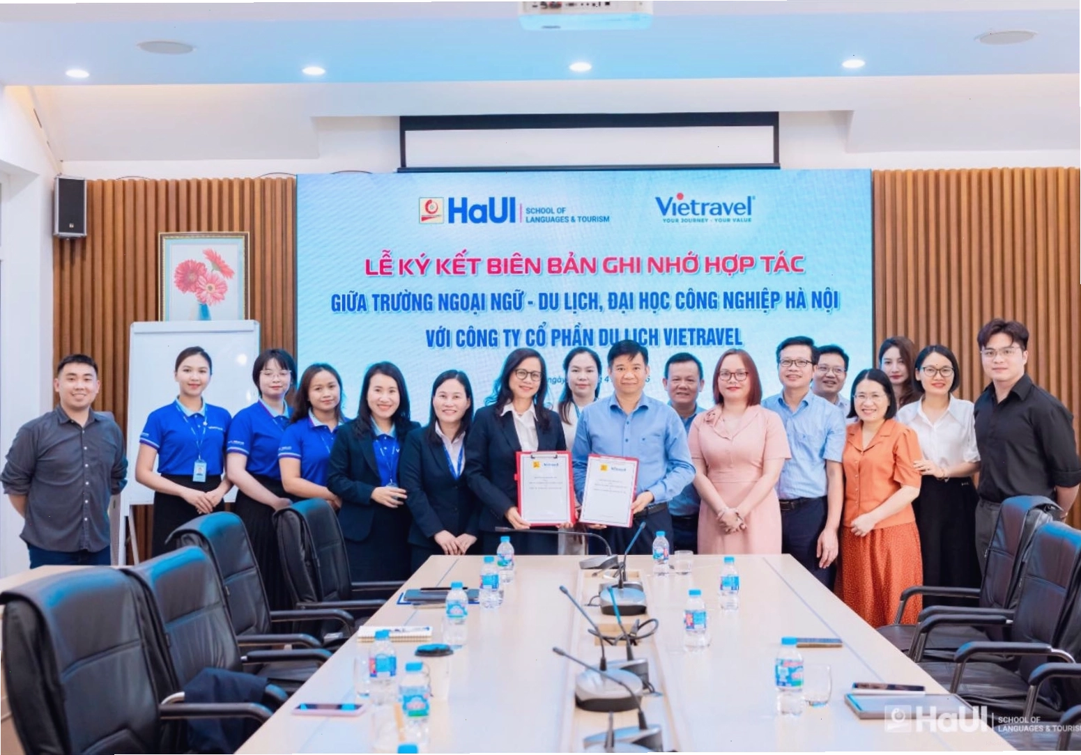Vietravel ký kết MOU với Trường Đại học Ngoại ngữ - Du lịch, Đại học Công nghiệp Hà Nội