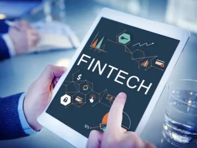 Công nghệ FinTech ngân hàng thay đổi trải nghiệm người dùng