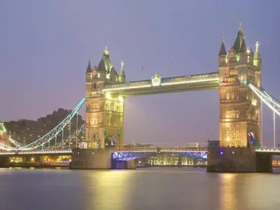 Trải nghiệm khung cảnh tuyệt đẹp từ Cầu Tháp London