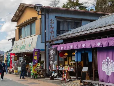 Du lịch Hakone tận hưởng thiên nhiên và văn hóa Nhật