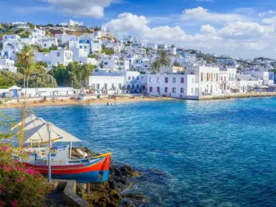Trải nghiệm mùa hè bãi biển Mykonos Hy Lạp xanh trong rực nắng